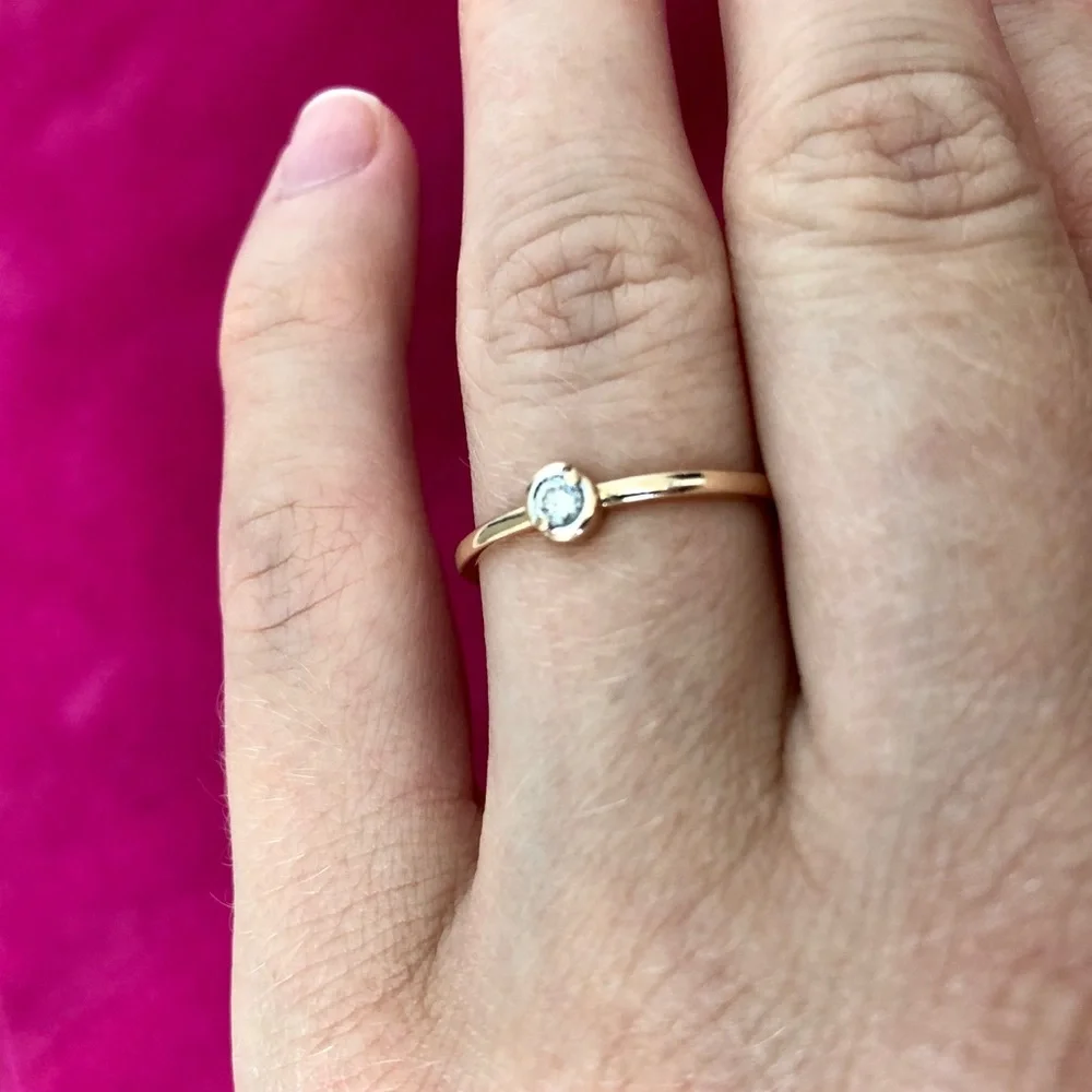Gold 14k ring with diamond